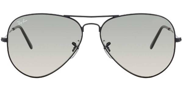 на фото очки авиаторы