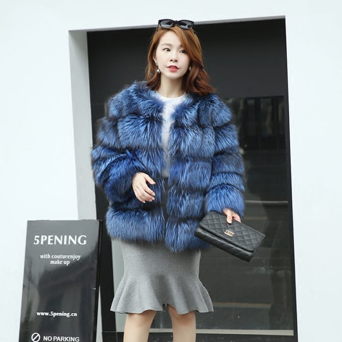 Меховое манто – главный тренд зимы 2022-2021