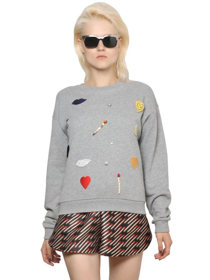 Модные женские свитшоты 2022-2021: модели на любой вкус