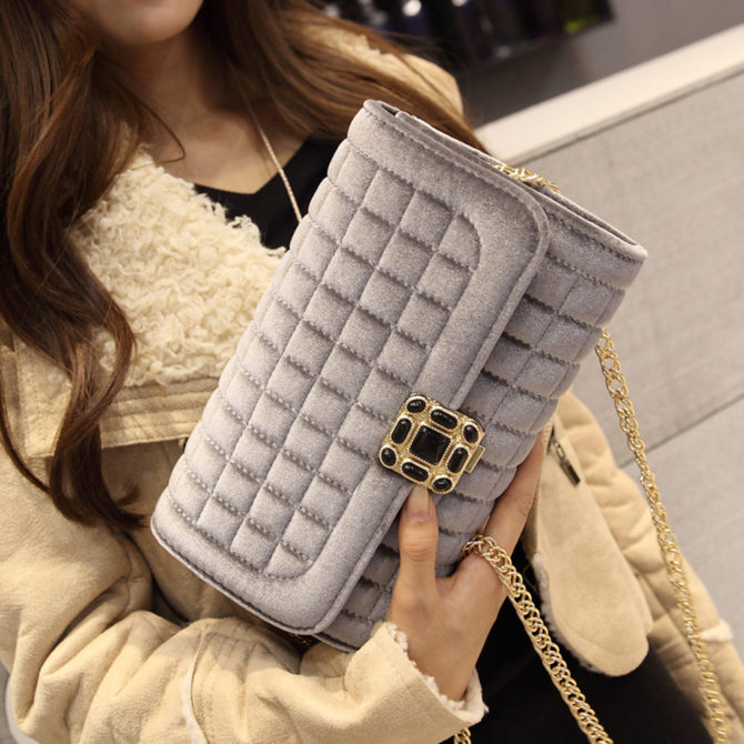 Бархатный клатч