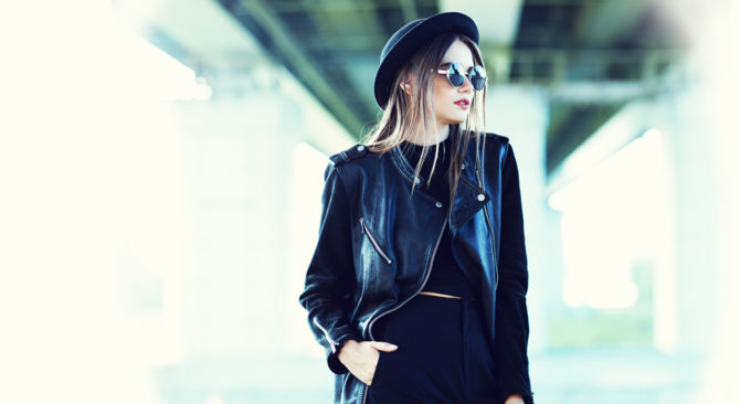 Женский кожаный жакет в 2022-2021 году на пике моды и популярности