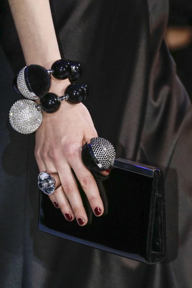 Разнообразие во всем – модные браслеты 2022-2021