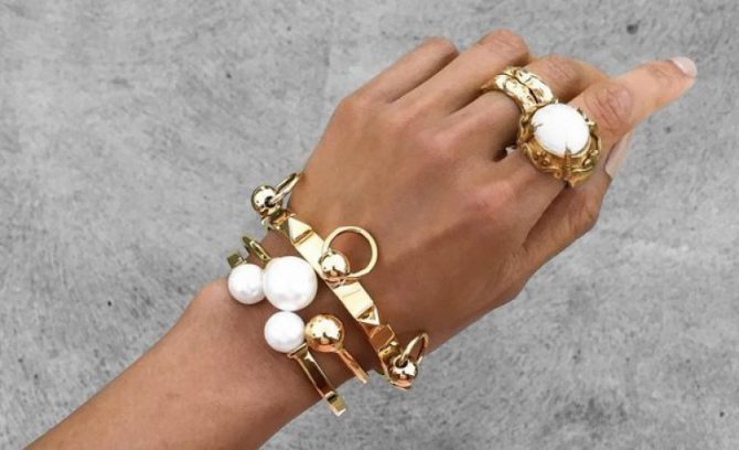 Разнообразие во всем – модные браслеты 2022-2021