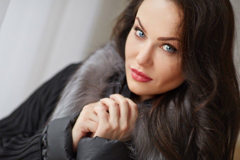 Мария Берсенева в одежде из новой коллекции Паоло Виоланти