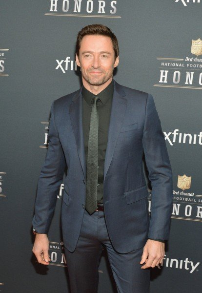 Hugh Jackman в костюме с галстуком