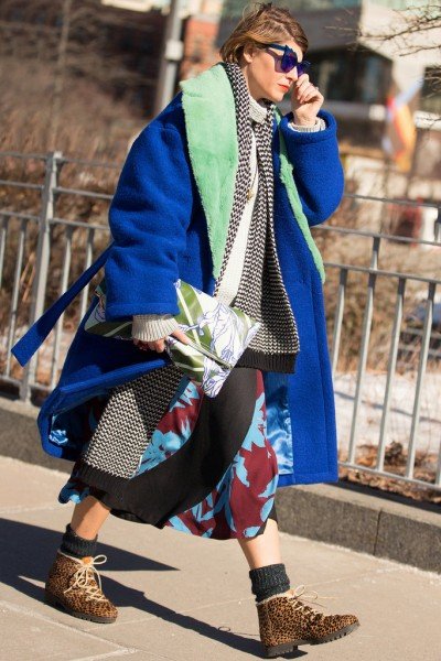 Яркий наряд