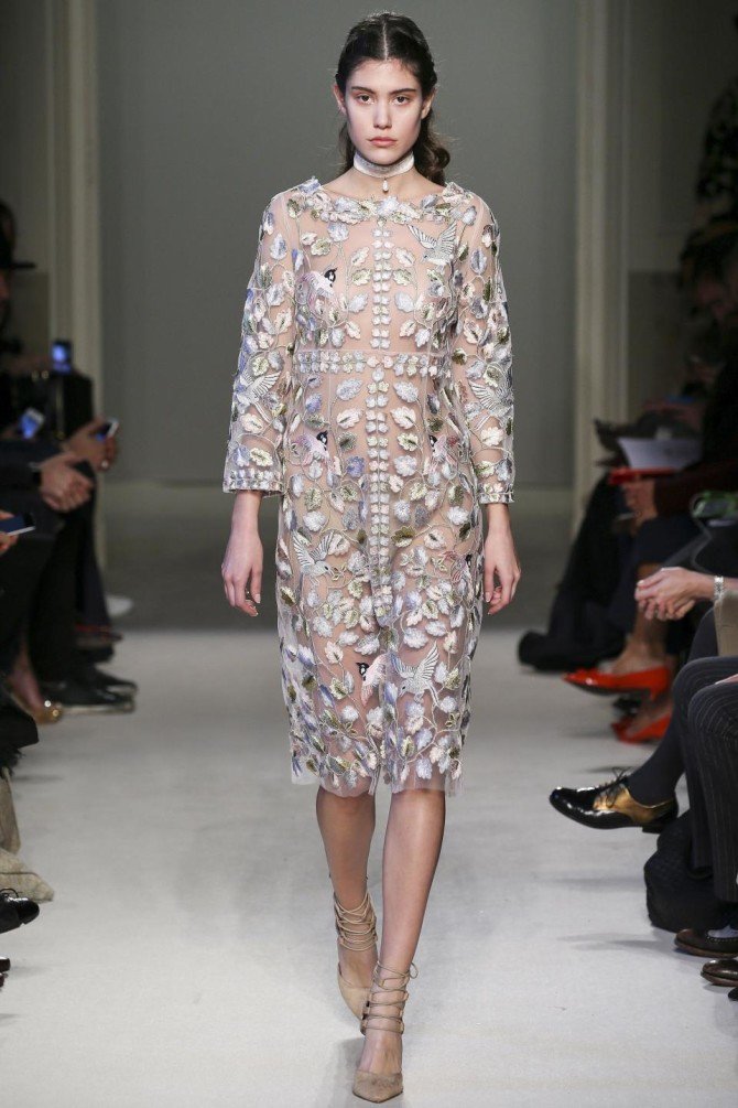 Модель в платье от Luisa Beccaria