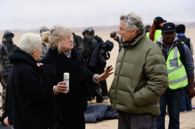 Дженни Бивен на съемочной площадке