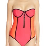 Модель в купальнике от Ted Baker