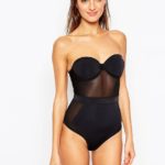 Модель в купальнике от ASOS