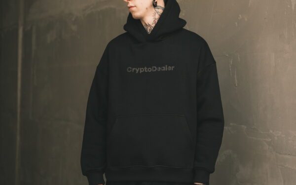 Худи оверсайз: с чем их носить?