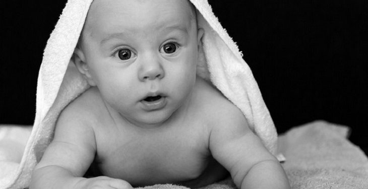 Как звезды зарабатывают на детях