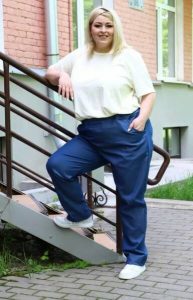 Летние брюки оверсайз: разновидности и особенности выбора