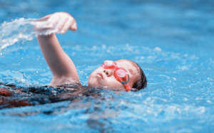 Роль спорта в развитии ребенка: выбираем фитнес клуб с бассейном в Москве