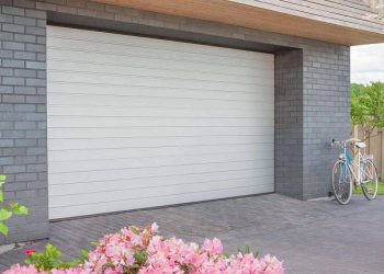 Выбираем ворота в гараж: обзор гаражных секционных ворот RenoMatic