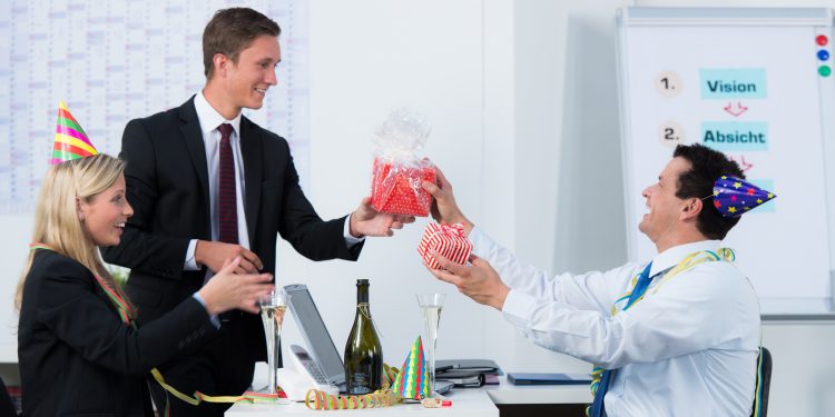 Универсальный подарок для сотрудников и начальства