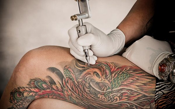 Как правильно ухаживать за татуировкой