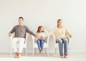 Нужно ли кричать на ребенка: советы родителям