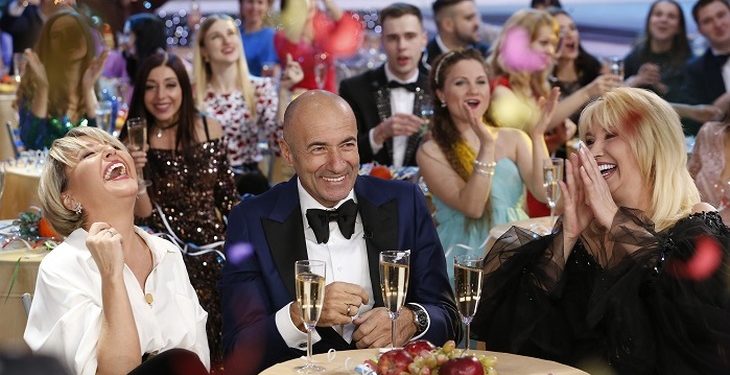 Как звезды проведут новогоднюю ночь