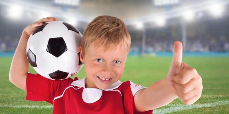 Футбол для детей 7 – 8 лет: программа обучения и особенности занятий