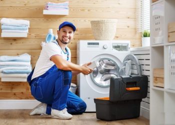 Ремонт бытовой техники: кому его доверить?