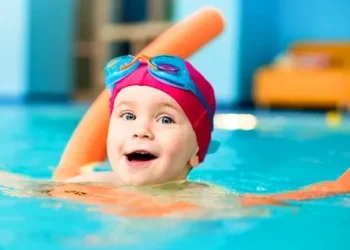 Обучение детей плаванию: полезные советы