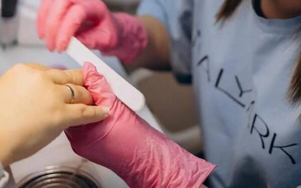 Курсы маникюра: как их выбрать?