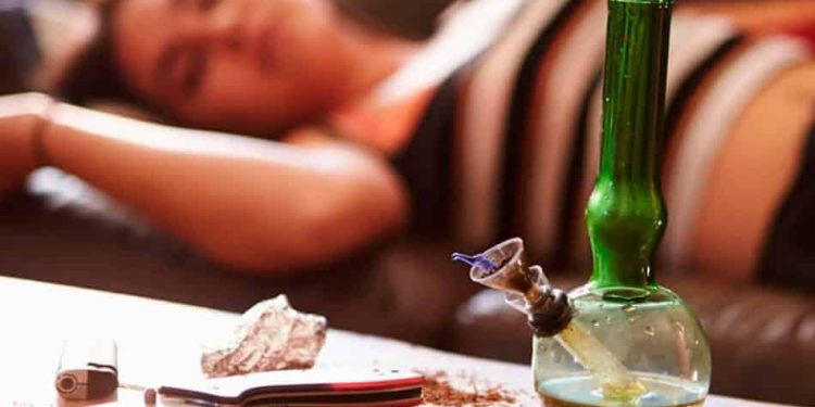 Спайсовая зависимость: как от нее избавится?