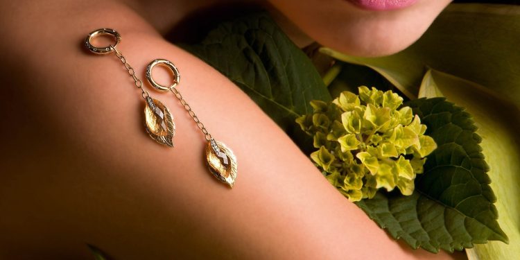 Как выбрать ювелирные украшения в подарок: советы от профессионалов