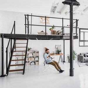 Антресольный этаж: что это такое и как его использовать