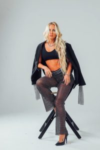 Звезда по имени Miraya Shark