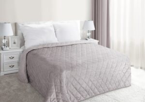 Как выбрать покрывало: подробный обзор видов и их характеристик