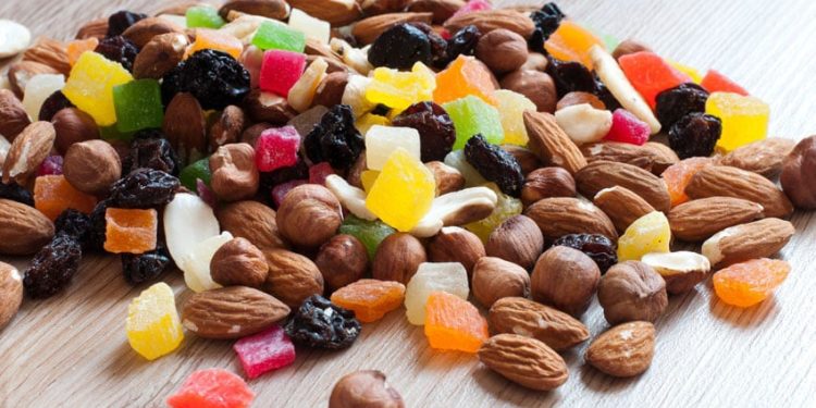 Орехи, сухофрукты, цукаты — необыкновенно полезные продукты!