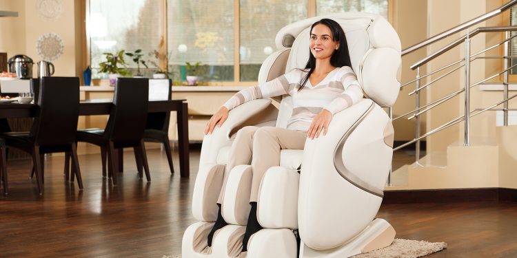 Массажные кресла: виды, особенности и характеристики