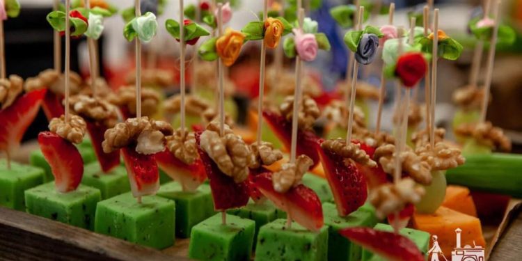 Как организовать детский День Рождения: выбираем лучший кейтеринг и угощения для ребенка