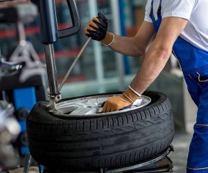 Что такое шиномонтаж? Как он проводится? Когда необходимо менять шины?