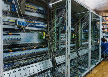 Шкафы автоматики и управления: разновидности, назначение и сферы применения