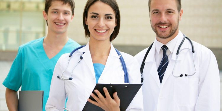 Медицинский центр для всей семьи: как его выбрать?