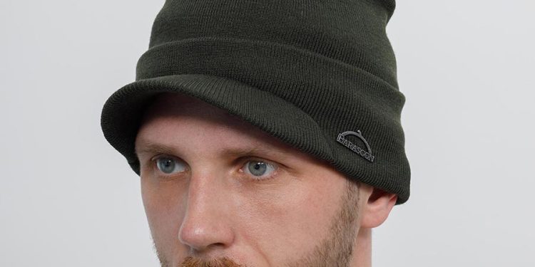 Мужские шапки с козырьком: виды, характеристики, критерии выбора. Что сейчас в моде?