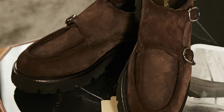 С чем носить лоферы?