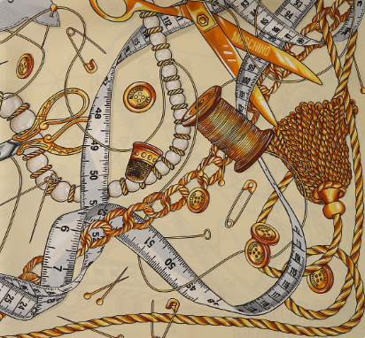 Модные и стильные изделия от Moschino: особенности бренда, коллекции и советы по выбору