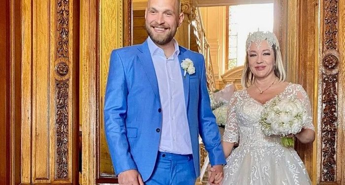 Буланова ищет суррогатную маму