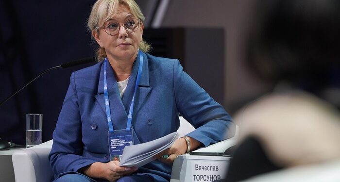 Шарапова отказалась покупать внукам квартиры