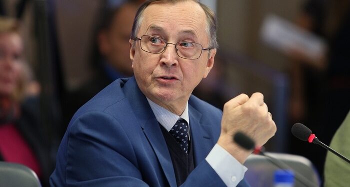 Бурляев возмущен Бузовой и Пугачевой