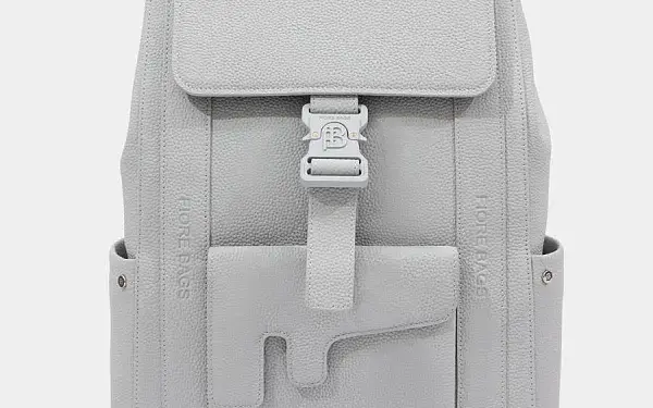 Кожаный рюкзак — это стильный и практичный аксессуар