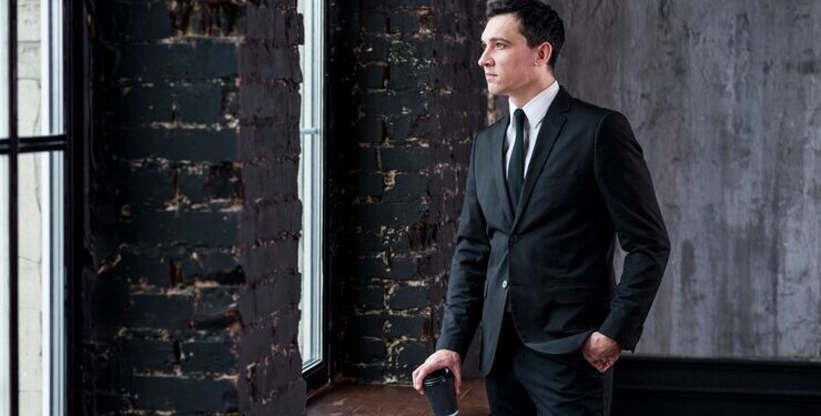 Как выбрать мужской классический костюм: советы для идеального образа
