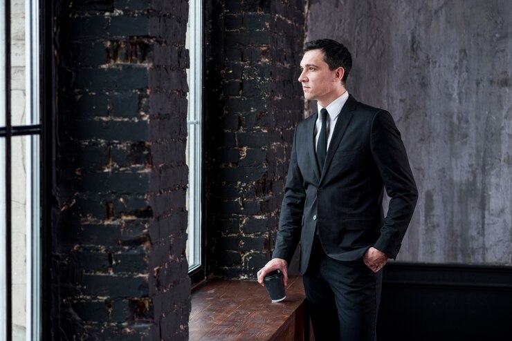 Как выбрать мужской классический костюм: советы для идеального образа