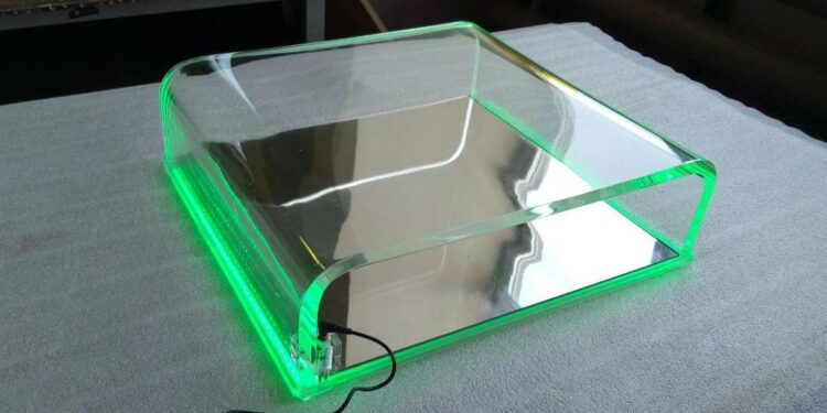 Лабораторное оборудование из оргстекла: преимущества и применение