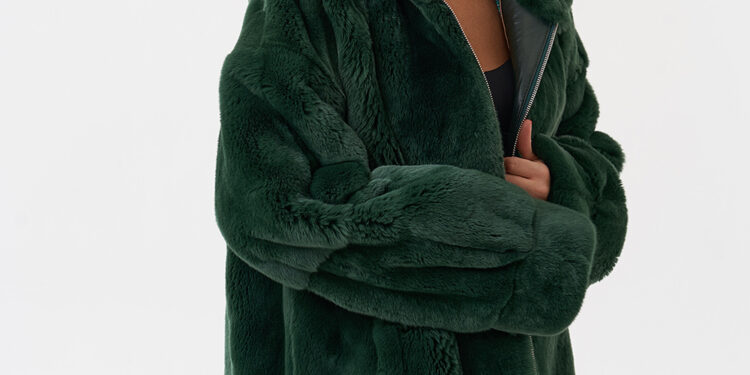 Как выбрать верхнюю одежду для мужчин и женщин: советы по стилю и функциональности