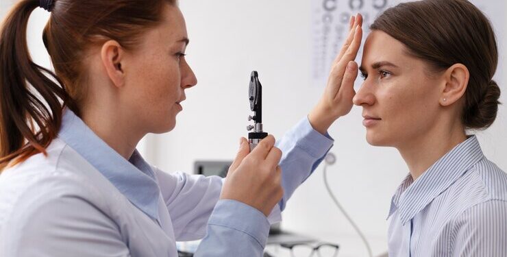 Когда стоит посетить офтальмолога: основные показания и важность профилактики